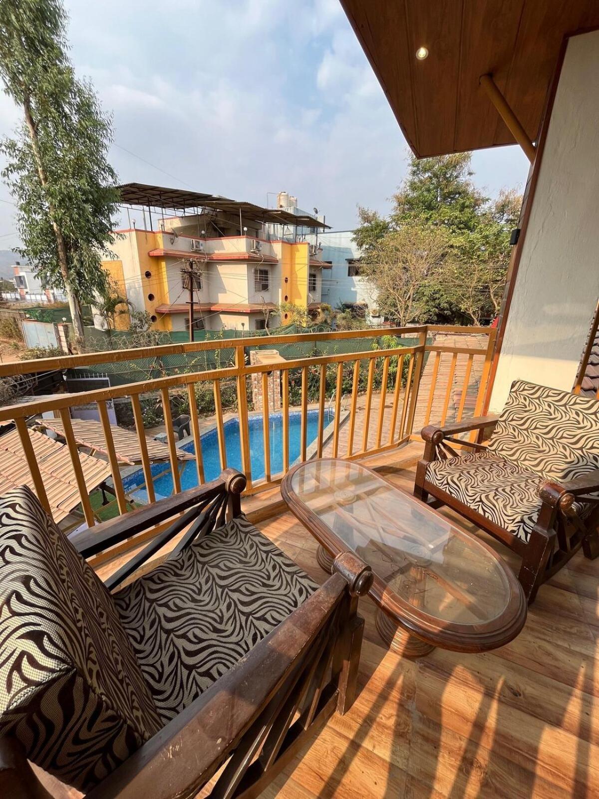 Govind Villa - 3Bhk Penthouse Suite With Pool Splash Лонавала Екстериор снимка